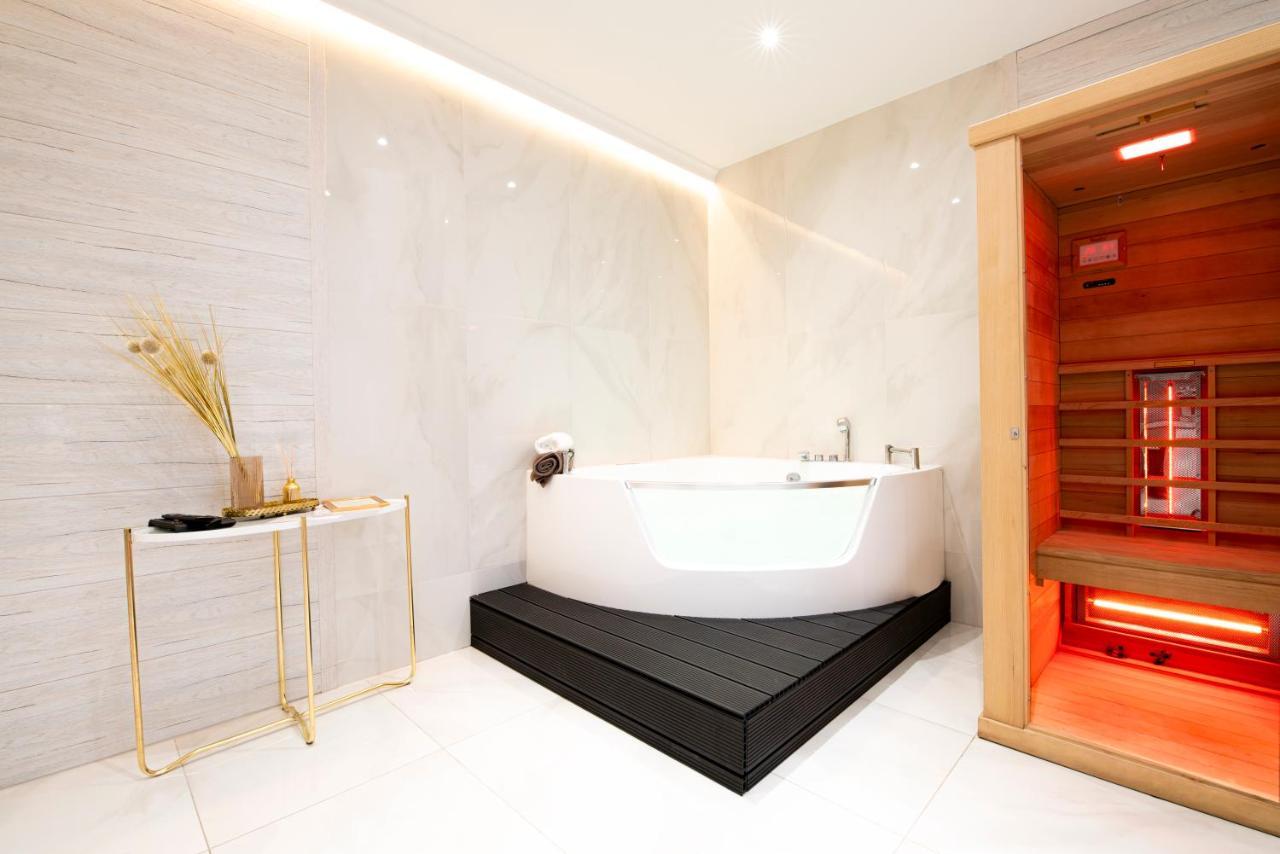 Jacuzzi Spa Prestige Cracóvia Exterior foto